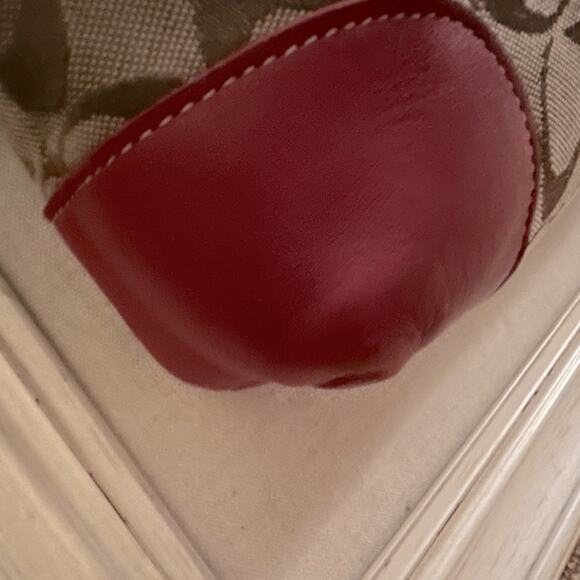 Vintage Coach brown canvas tote w deep red leather details - Picture 12 of 15